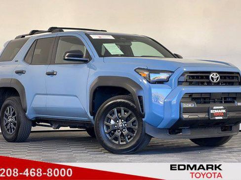 Certified 2025 Toyota 4Runner SR5 AWD/4WD image 1