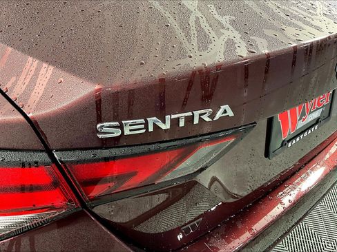 Used 2025 Nissan Sentra SV FWD image 22