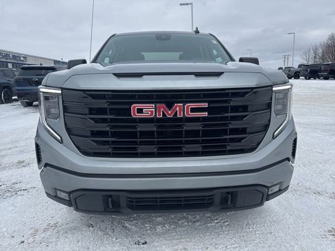 Used 2024 GMC Sierra 1500 Elevation image 9