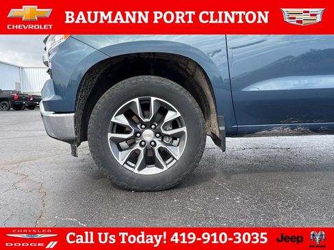 Used 2024 Chevrolet Silverado 1500 LT AWD/4WD image 27