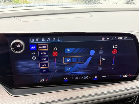 New 2026 Chevrolet Suburban LS AWD/4WD image 17