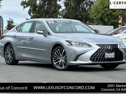 Certified 2022 Lexus ES 300h w/ Premium Package