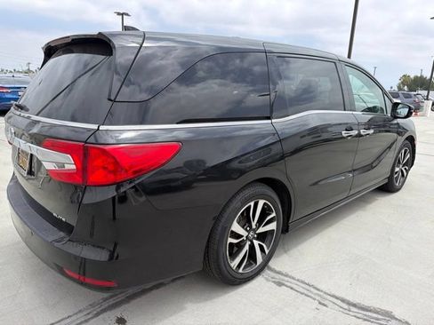 Used 2019 Honda Odyssey Elite image 2