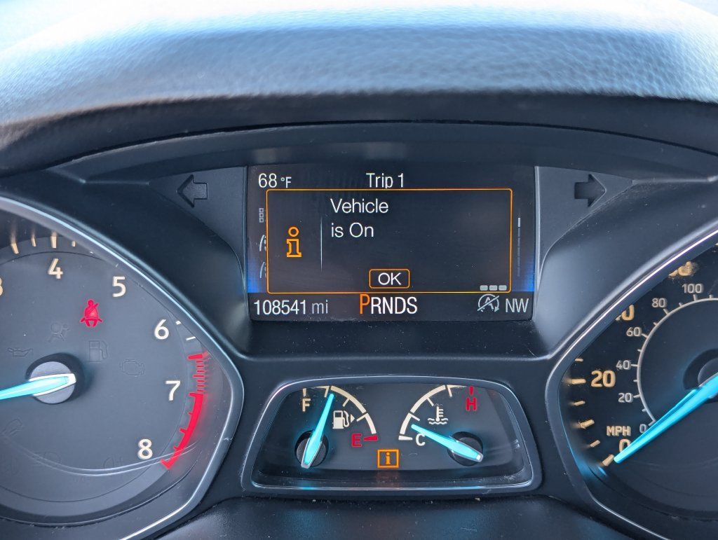 Used 2018 Ford Escape SE w/ SE Sport Appearance Package AWD/4WD image 21