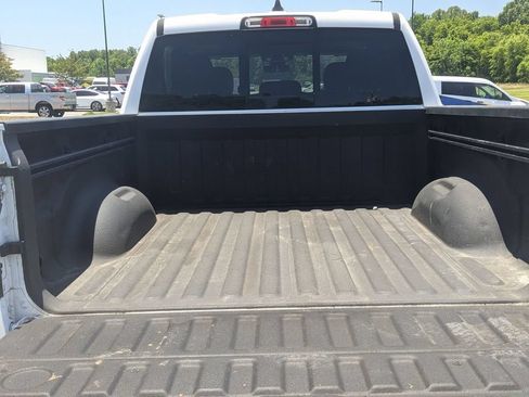 Used 2021 RAM 1500 Big Horn AWD/4WD image 30