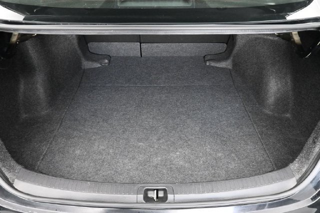 Used 2025 Toyota Corolla LE FWD image 28