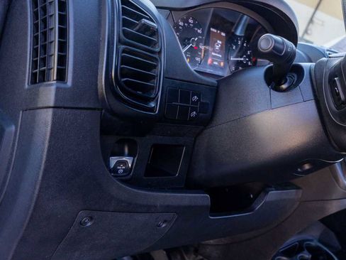 Used 2023 RAM ProMaster 2500 image 25