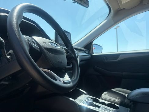 Used 2025 Ford Escape Active AWD/4WD image 39