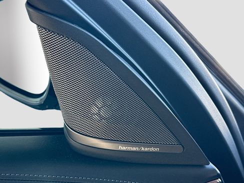 Used 2023 BMW M5 image 19