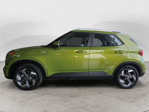 Used 2021 Hyundai Venue SEL w/ Cargo Package FWD image 8