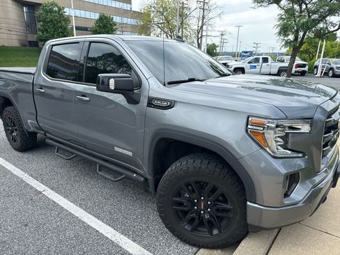 Used 2022 GMC Sierra 1500 Elevation w/ Driver Alert Package I AWD/4WD image 2