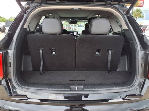 Used 2023 Kia Sorento SX FWD image 7