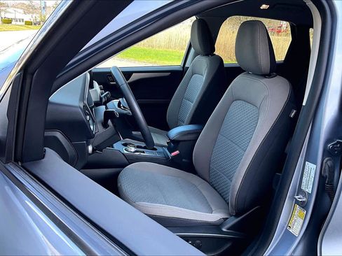 Used 2022 Ford Escape SE w/ Convenience Package AWD/4WD image 9