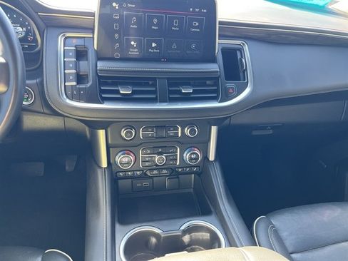 Used 2023 GMC Yukon XL SLT AWD/4WD image 23