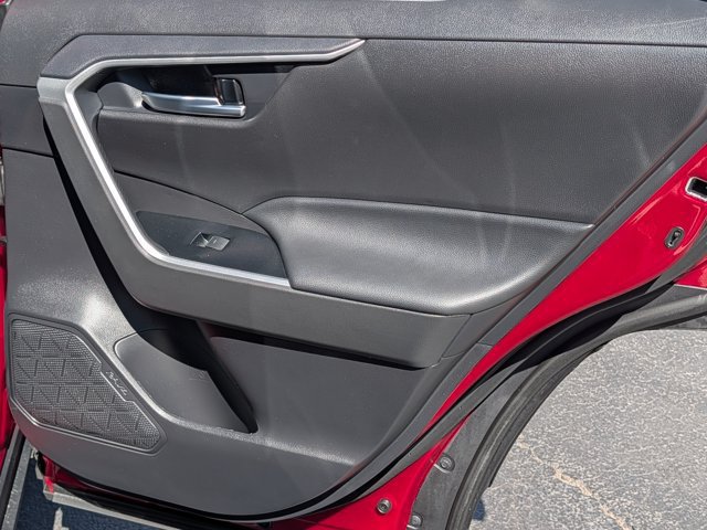 Used 2025 Toyota RAV4 XLE Premium AWD/4WD image 15