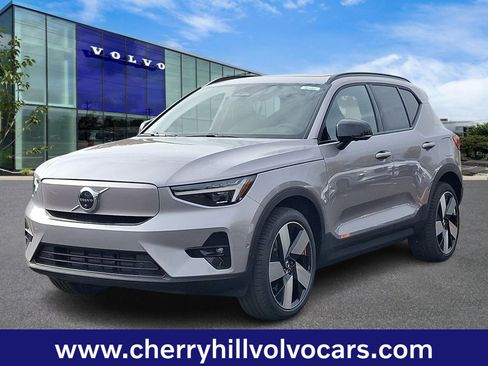 New 2026 Volvo EX40 Plus w/ Climate Package image 2