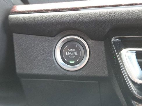 Certified 2024 Chevrolet Traverse RS w/ LPO, Floor Liner Package AWD/4WD image 18