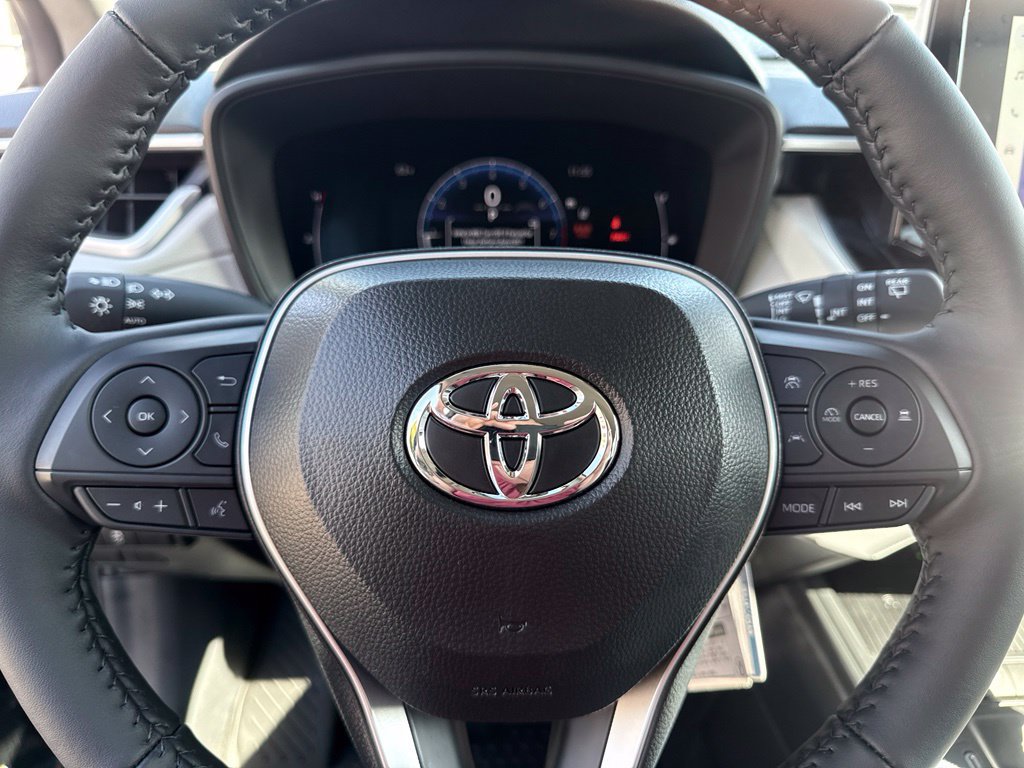 New 2026 Toyota Corolla Cross LE w/ Cold Weather Package AWD/4WD image 31