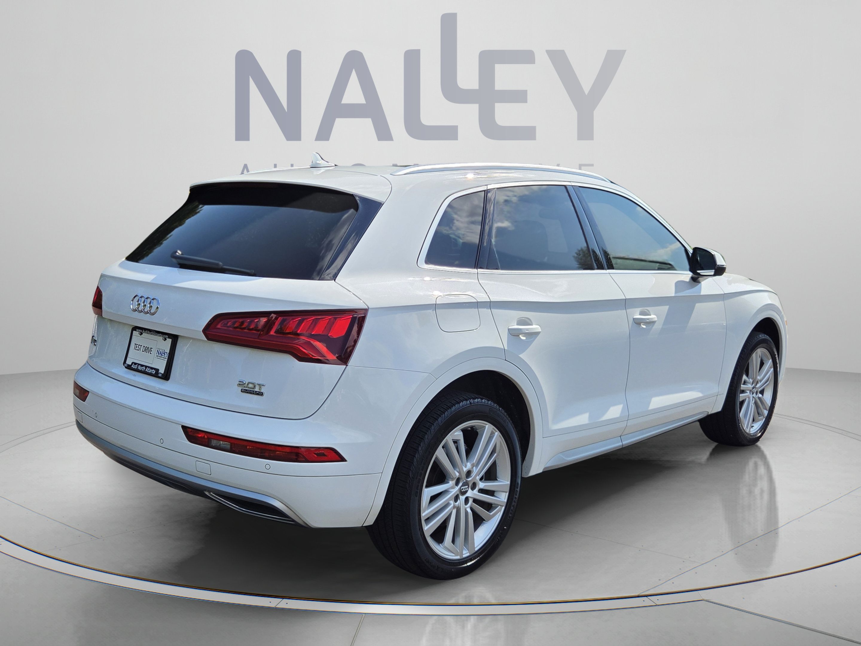 Used 2018 Audi Q5 2.0T Premium Plus w/ Premium Plus Package AWD/4WD image 5