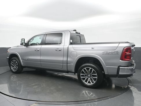 Used 2025 RAM 1500 Limited AWD/4WD image 3