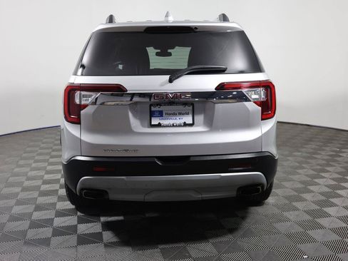 Used 2020 GMC Acadia SLT w/ Driver Alert Package II FWD image 4