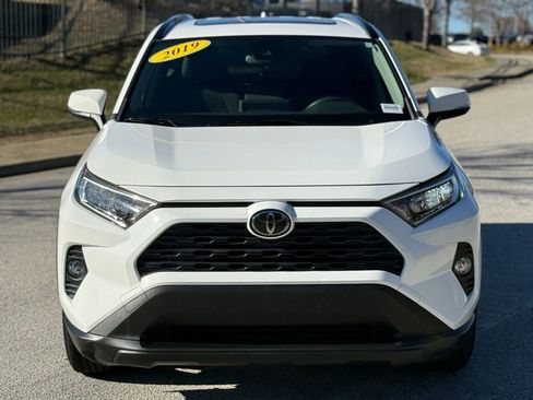 Used 2019 Toyota RAV4 XLE w/ Convenience Package image 12