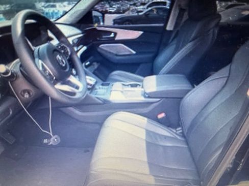 Used 2024 Acura MDX w/ Technology Package FWD image 7