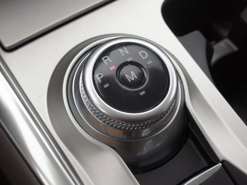 Used 2020 Ford Explorer Platinum w/ Premium Technology Package image 13