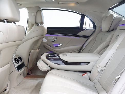 Used 2017 Mercedes-Benz S 550 4MATIC Sedan image 26
