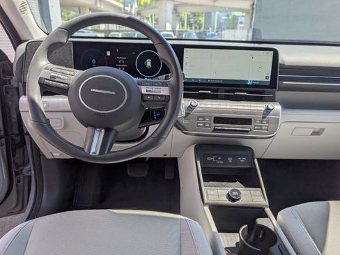 Used 2024 Hyundai Kona SEL FWD image 11