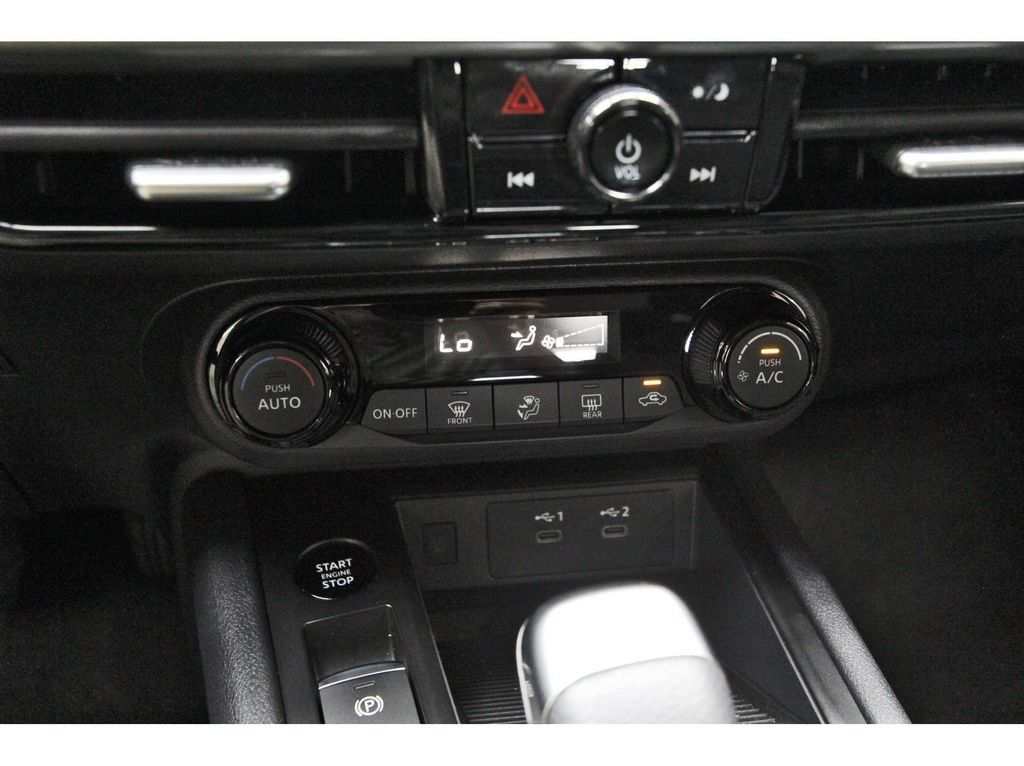Used 2026 Nissan Kicks SV FWD image 25