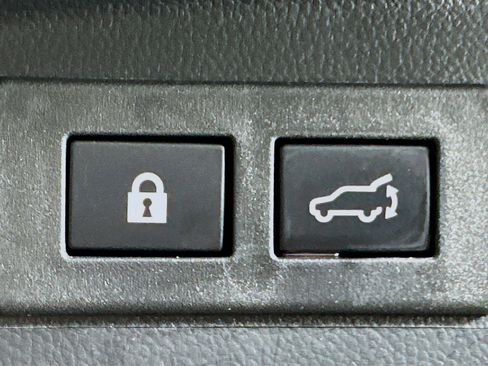 Used 2025 Subaru Outback Onyx Edition image 30