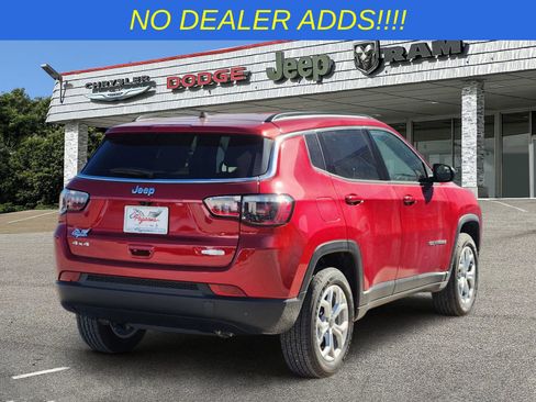 New 2026 Jeep Compass Latitude image 5