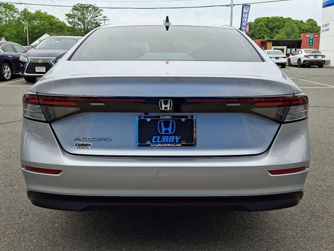 Used 2023 Honda Accord EX image 5