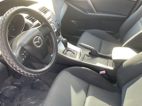 Used 2011 MAZDA MAZDA3 i Sport image 11