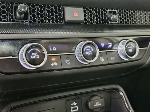 Used 2023 Honda CR-V LX image 18