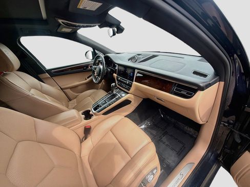Used 2021 Porsche Macan S AWD/4WD image 33