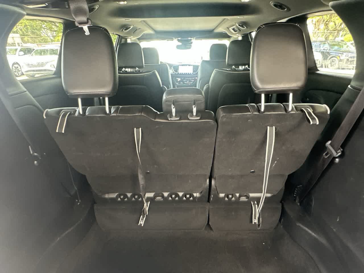 Used 2026 Chrysler Pacifica Limited w/ S Appearance Package FWD image 25