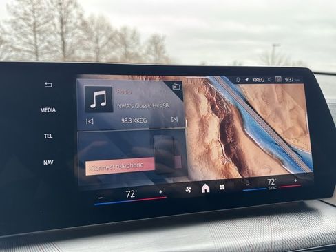 Certified 2024 BMW X2 xDrive28i w/ Premium Package image 13