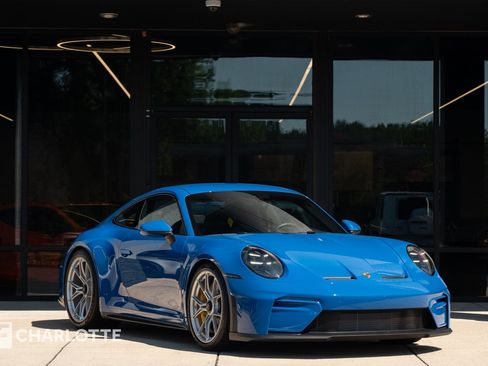 Used 2026 Porsche 911 GT3 w/ Chrono Package RWD image 2