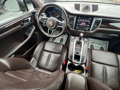 Used 2017 Porsche Macan Turbo AWD/4WD image 20