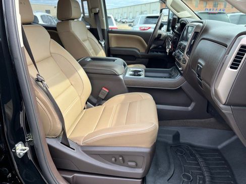 Used 2018 GMC Sierra 2500 Denali w/ Duramax Plus Package image 25