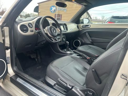 Used 2013 Volkswagen Beetle 2.5 image 14