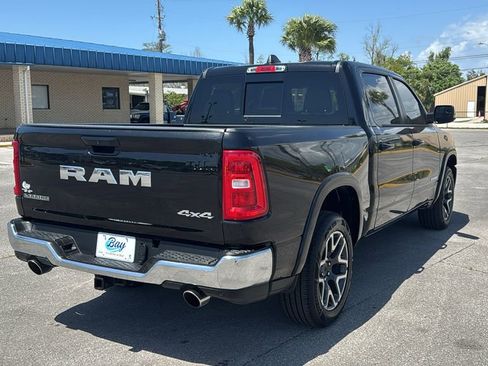 Used 2025 RAM 1500 Laramie AWD/4WD image 6