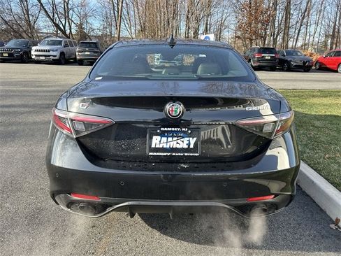 New 2025 Alfa Romeo Giulia AWD w/ Driving Assist Package image 7