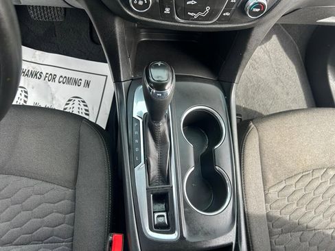 Used 2020 Chevrolet Equinox LT FWD image 19