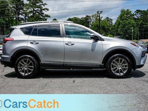 Used 2016 Toyota RAV4 XLE FWD image 9