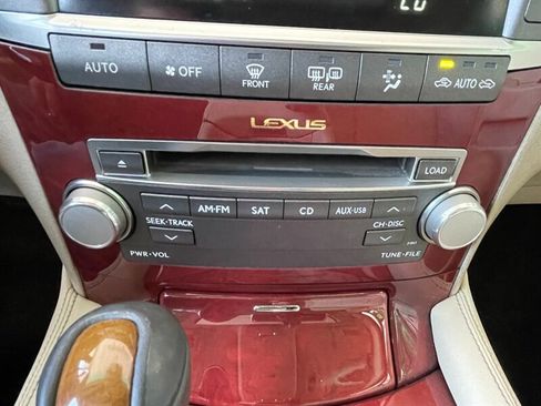 Used 2011 Lexus LS 460 image 39