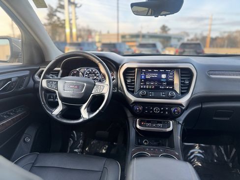 Used 2022 GMC Acadia Denali w/ Denali Ultimate Package image 13