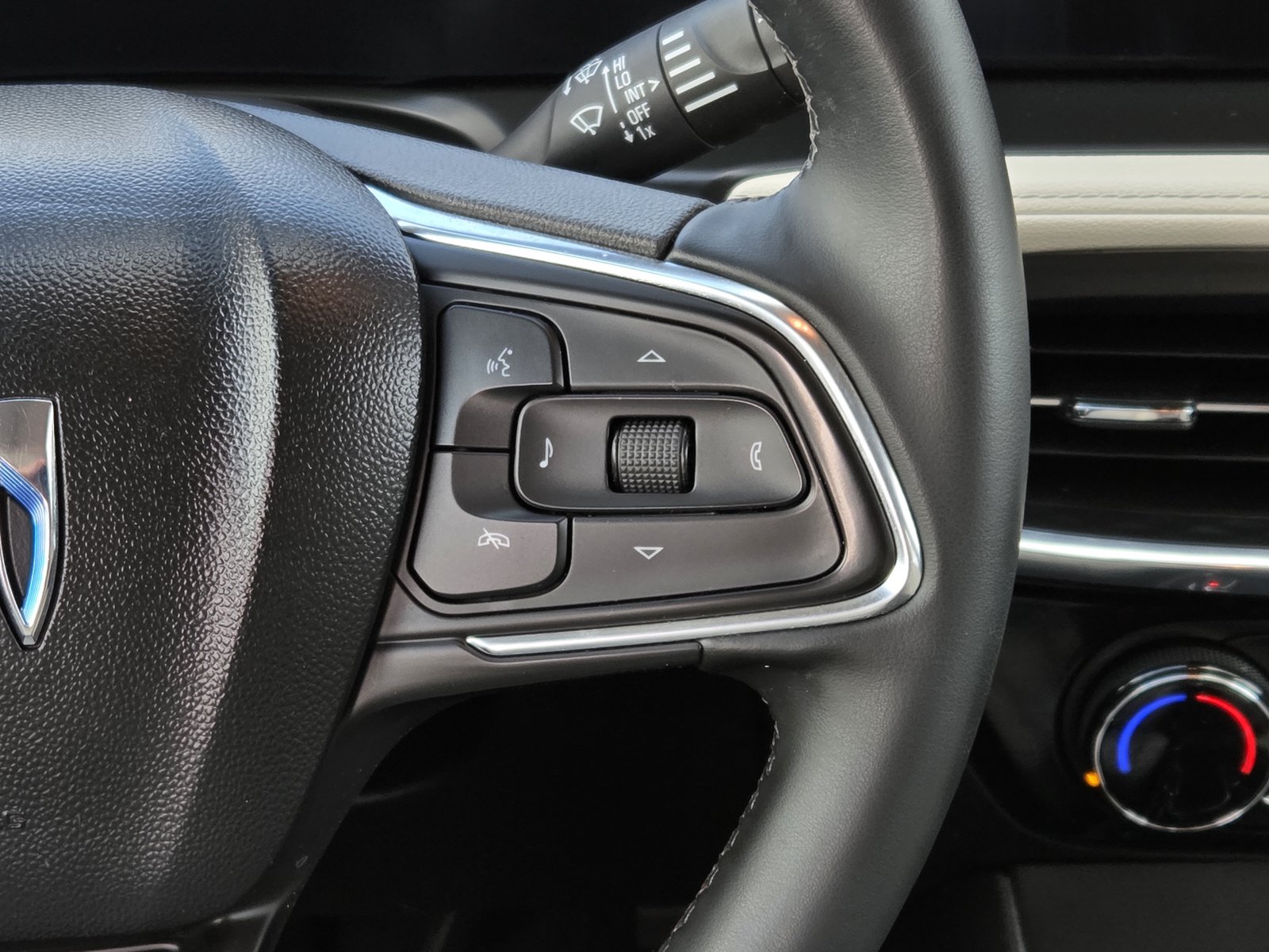 Used 2025 Buick Encore GX Sport Touring w/ Experience Buick Package FWD image 16